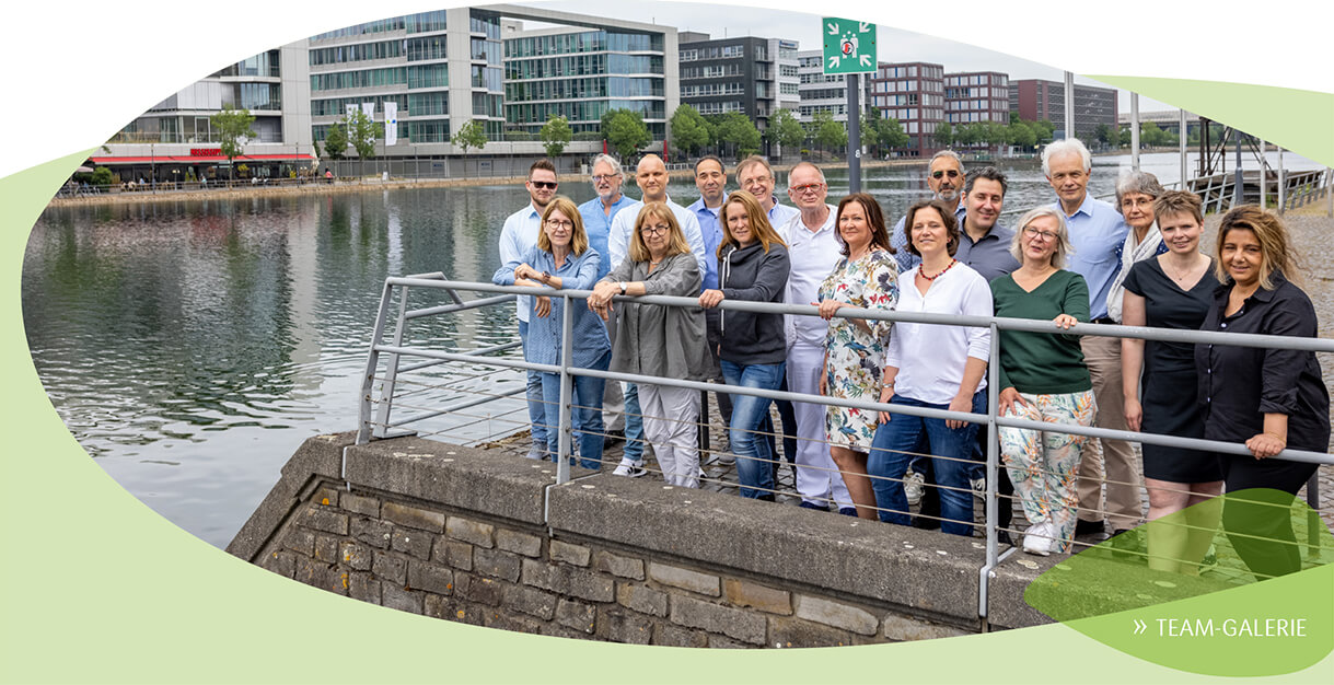 zur Teamfoto-Galerie zur Teamfoto-Galerie